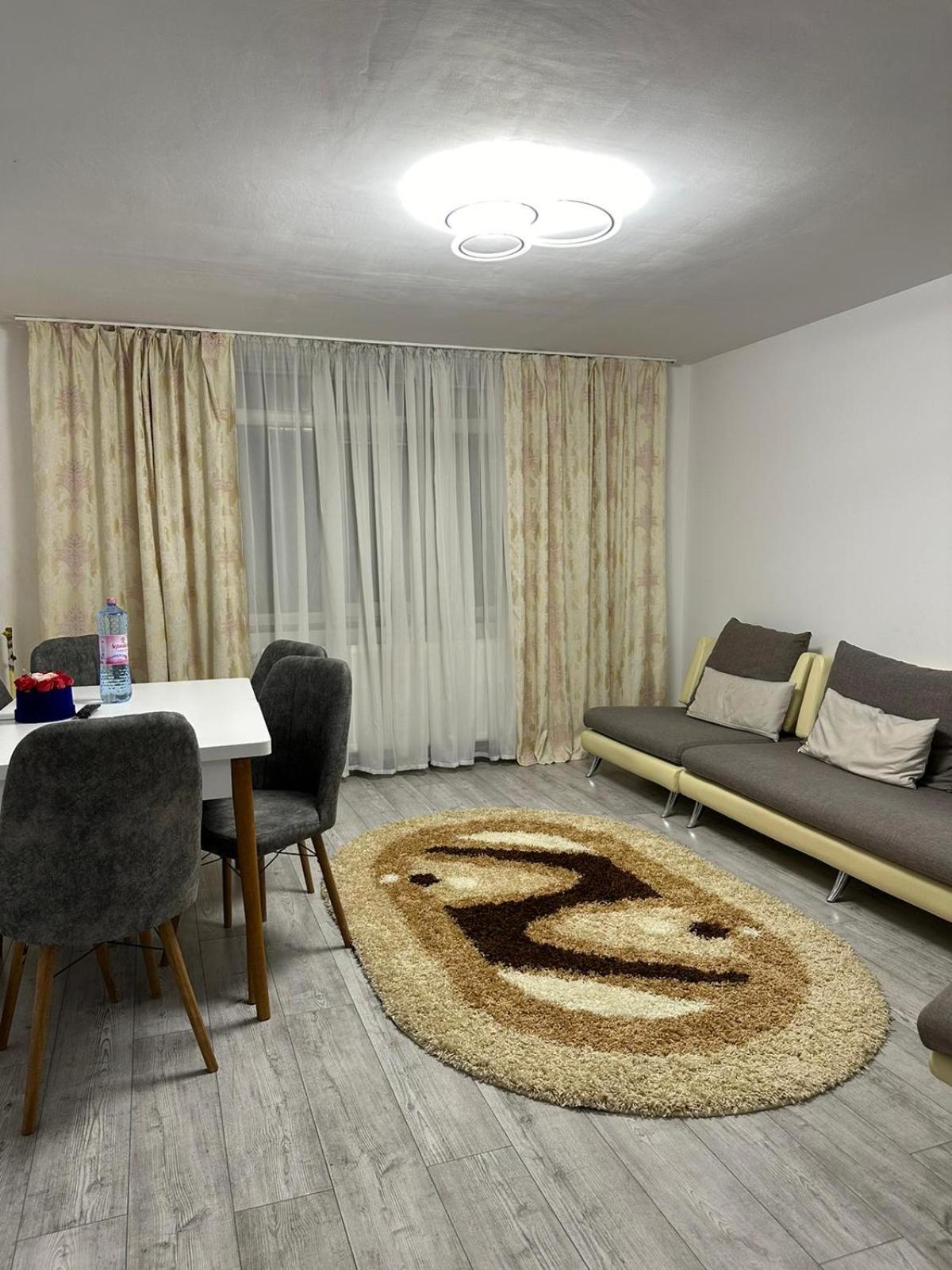 Special Apartment Nadeva Suceava Ngoại thất bức ảnh