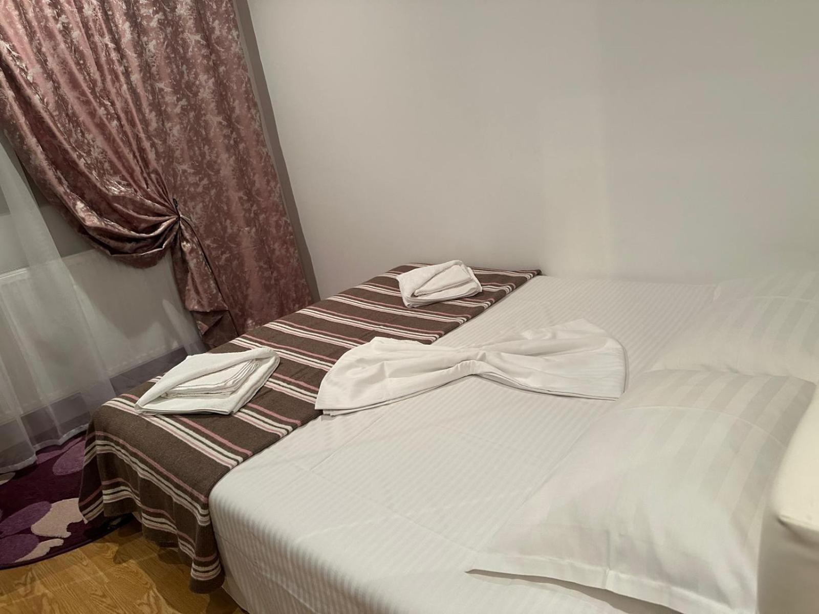 Special Apartment Nadeva Suceava Ngoại thất bức ảnh